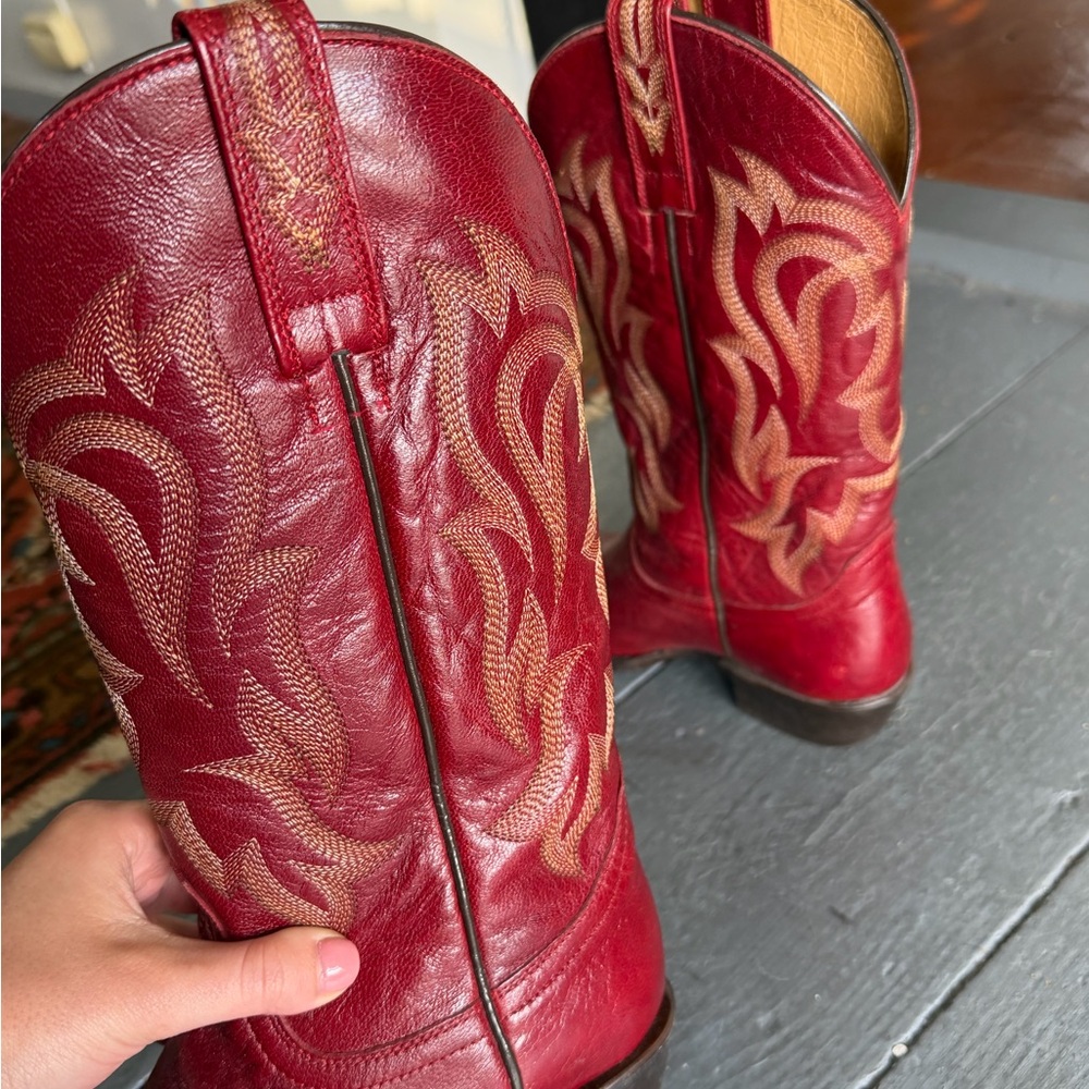 🍒🇺🇸Shyanne Red Western Embroidered Leather Boots - Picture 5 of 6